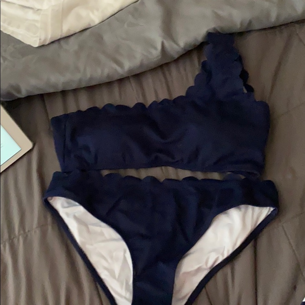 Navy blue cupshe bathing suite